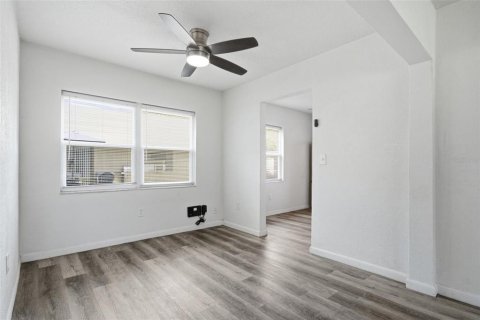 Villa ou maison à vendre à New Port Richey, Floride: 4 chambres, 171.4 m2 № 2280686 - photo 27