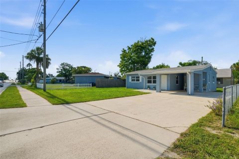 Villa ou maison à vendre à New Port Richey, Floride: 4 chambres, 171.4 m2 № 2280686 - photo 11