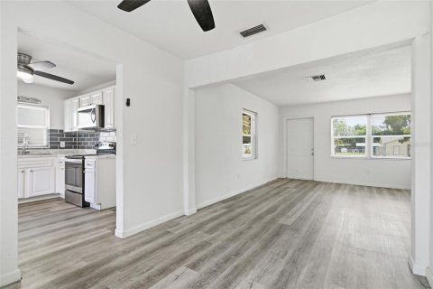Villa ou maison à vendre à New Port Richey, Floride: 4 chambres, 171.4 m2 № 2280686 - photo 26