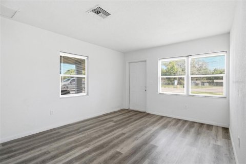 Villa ou maison à vendre à New Port Richey, Floride: 4 chambres, 171.4 m2 № 2280686 - photo 23