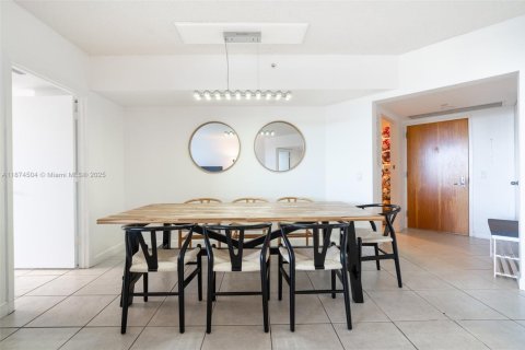 Condominio en venta en Aventura, Florida, 3 dormitorios, 173.91 m2 № 1980174 - foto 10