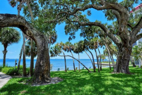 Condo à Sarasota, Floride, 2 chambres  № 2133360