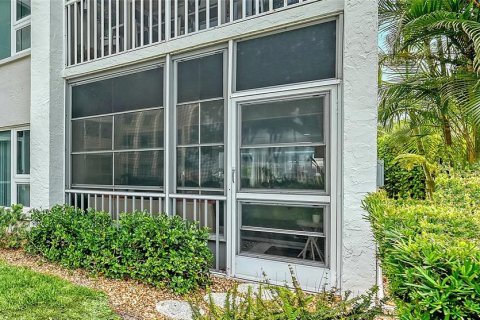 Copropriété à vendre à Sarasota, Floride: 2 chambres, 117.24 m2 № 2133360 - photo 22