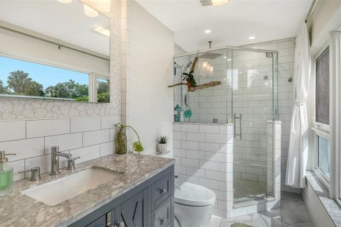 Copropriété à vendre à Sarasota, Floride: 2 chambres, 117.24 m2 № 2133360 - photo 17