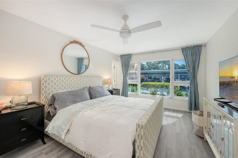 Copropriété à vendre à Sarasota, Floride: 2 chambres, 117.24 m2 № 2133360 - photo 15