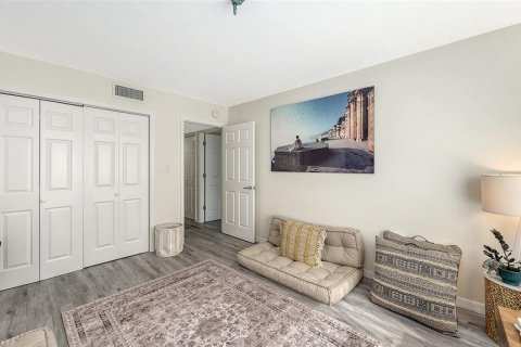 Copropriété à vendre à Sarasota, Floride: 2 chambres, 117.24 m2 № 2133360 - photo 20