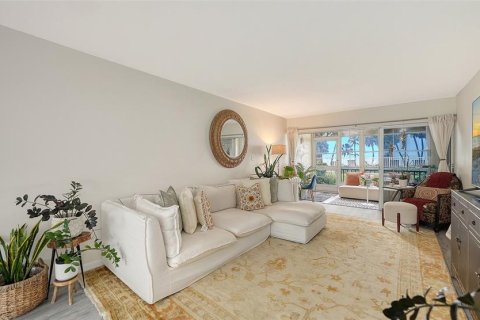 Copropriété à vendre à Sarasota, Floride: 2 chambres, 117.24 m2 № 2133360 - photo 9