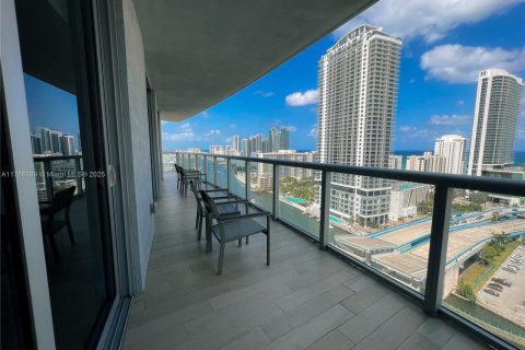 Condominio en venta en Hallandale Beach, Florida, 3 dormitorios, 146.51 m2 № 1959079 - foto 6