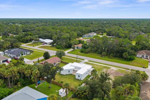 Villa ou maison à vendre à North Port, Floride: 3 chambres, 149.57 m2 № 1906026 - photo 11