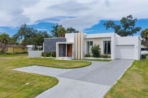 Villa ou maison à vendre à North Port, Floride: 3 chambres, 149.57 m2 № 1906026 - photo 6