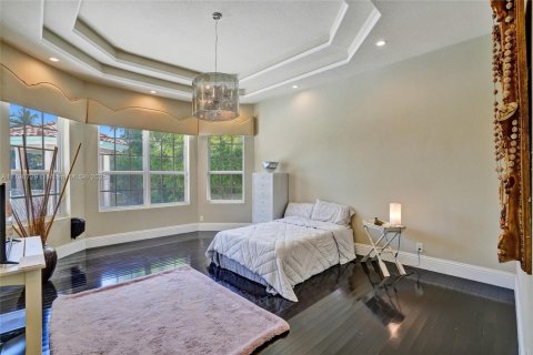 House in Coral Springs, Florida 5 bedrooms, 337.89 sq.m. № 1748300 - photo 20