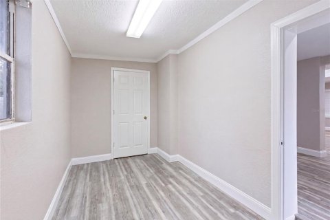 House in Plant City, Florida 3 bedrooms, 200.95 sq.m. № 2223730 - photo 7