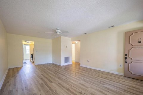 Condominio en alquiler en Saint Petersburg, Florida, 2 dormitorios, 93.83 m2 № 1837134 - foto 6