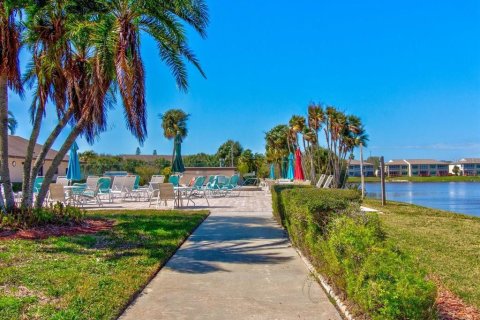 Condominio en alquiler en Saint Petersburg, Florida, 2 dormitorios, 93.83 m2 № 1837134 - foto 18