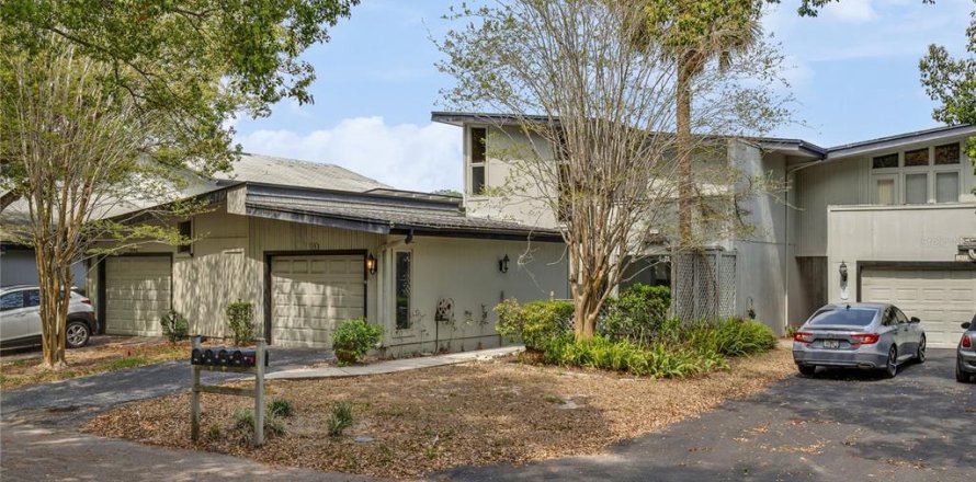 Condo in Apopka, Florida, 2 bedrooms № 2110975