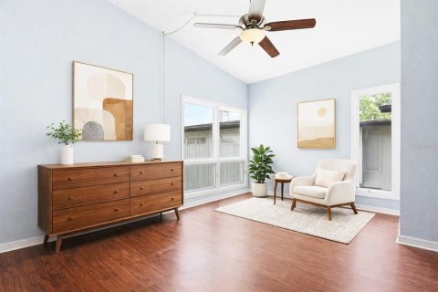 Condo in Apopka, Florida, 2 bedrooms № 2110975 - photo 7