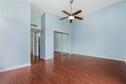 Condo in Apopka, Florida, 2 bedrooms № 2110975 - photo 16