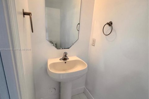 Adosado en alquiler en Miramar, Florida, 3 dormitorios, 121.33 m2 № 2054386 - foto 13