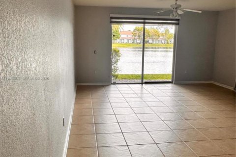 Adosado en alquiler en Miramar, Florida, 3 dormitorios, 121.33 m2 № 2054386 - foto 8