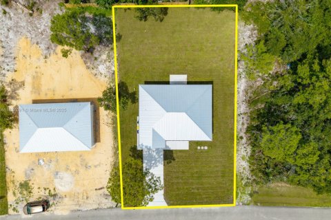House in Lake Placid, Florida 3 bedrooms, 108.7 sq.m. № 1823724 - photo 3