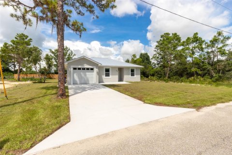 House in Lake Placid, Florida 3 bedrooms, 108.7 sq.m. № 1823724 - photo 7