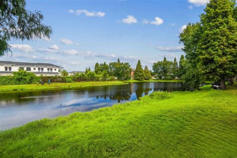 Adosado en alquiler en Tampa, Florida, 3 dormitorios, 174.66 m2 № 1916734 - foto 2