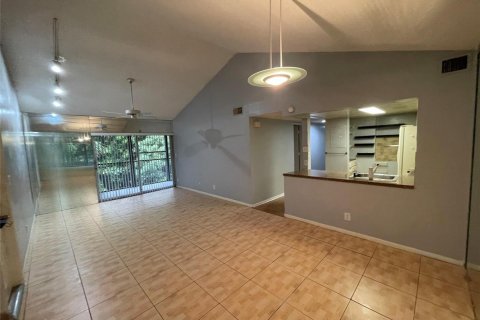 Condo in Oakland Park, Florida, 3 bedrooms  № 2088278 - photo 12