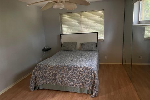 Condo in Oakland Park, Florida, 3 bedrooms  № 2088278 - photo 25
