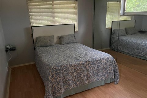 Condo in Oakland Park, Florida, 3 bedrooms  № 2088278 - photo 24
