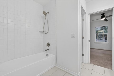 Casa en venta en Tampa, Florida, 5 dormitorios, 287.53 m2 № 2259034 - foto 27