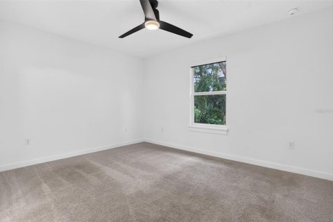 Casa en venta en Tampa, Florida, 5 dormitorios, 287.53 m2 № 2259034 - foto 24