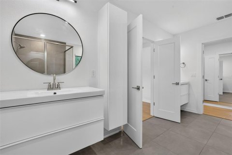 Casa en venta en Tampa, Florida, 5 dormitorios, 287.53 m2 № 2259034 - foto 22