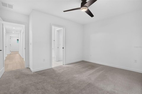 Casa en venta en Tampa, Florida, 5 dormitorios, 287.53 m2 № 2259034 - foto 26
