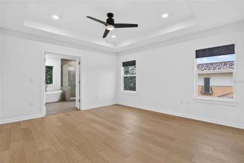 Casa en venta en Tampa, Florida, 5 dormitorios, 287.53 m2 № 2259034 - foto 17