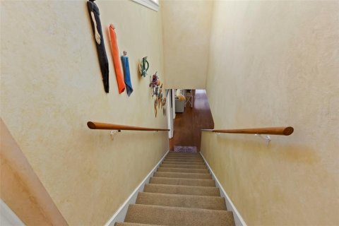 House in Saint Petersburg, Florida 3 bedrooms, 219.62 sq.m. № 1911352 - photo 28