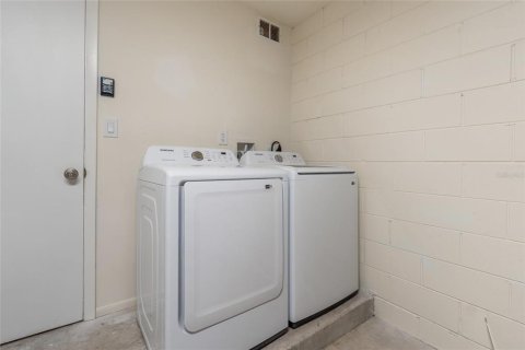 Touwnhouse à vendre à Orlando, Floride: 3 chambres, 161.84 m2 № 2224922 - photo 29