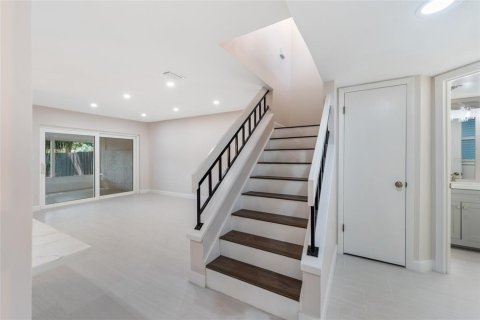 Touwnhouse à vendre à Orlando, Floride: 3 chambres, 161.84 m2 № 2224922 - photo 11