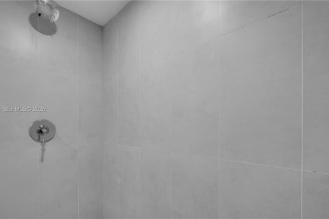 Apartment in Miami, Florida 2 bedrooms, 119.94 sq.m. № 2066999 - photo 28