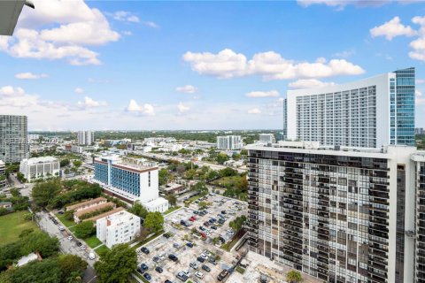 Apartment in Miami, Florida 2 bedrooms, 119.94 sq.m. № 2066999 - photo 16