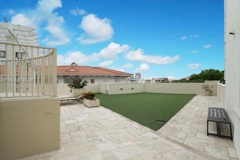 Copropriété à louer à Coral Gables, Floride: 2 chambres, 96.34 m2 № 1998334 - photo 20
