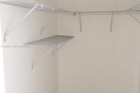 Copropriété à louer à Coral Gables, Floride: 2 chambres, 96.34 m2 № 1998334 - photo 6