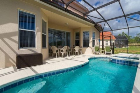 House in Davenport, Florida 5 bedrooms, 277.22 sq.m. № 1218563 - photo 29