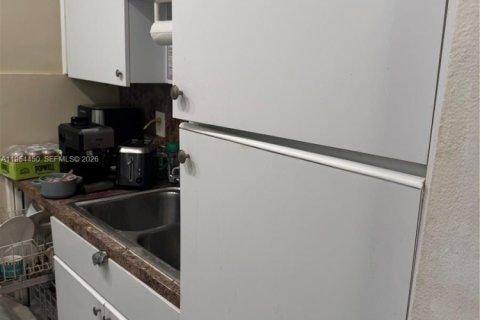 Купить кондоминиум в Майами-Гарденс, Флорида 1 спальня, 53.42м2, № 2054943 - фото 7