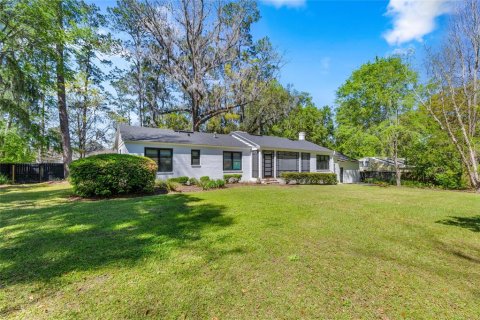 House in Gainesville, Florida 3 bedrooms, 208.38 sq.m. № 1589700 - photo 28