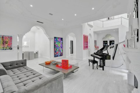 Villa ou maison à louer à Aventura, Floride: 5 chambres, 615.38 m2 № 2014731 - photo 29