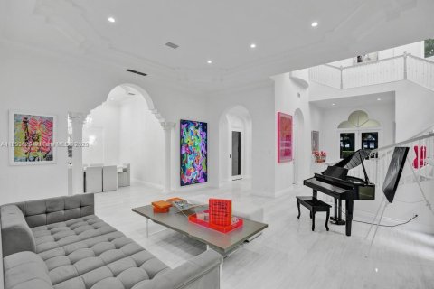 Villa ou maison à louer à Aventura, Floride: 5 chambres, 615.38 m2 № 2014731 - photo 25