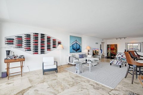 Condominio en venta en Miami Beach, Florida, 2 dormitorios, 180.23 m2 № 2049913 - foto 11