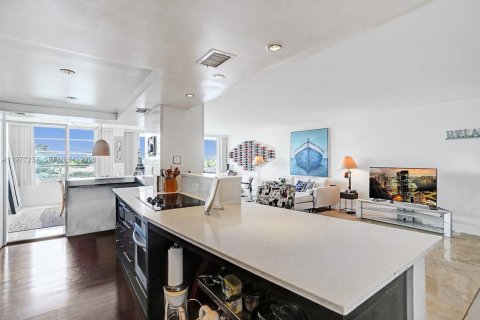 Condominio en venta en Miami Beach, Florida, 2 dormitorios, 180.23 m2 № 2049913 - foto 6