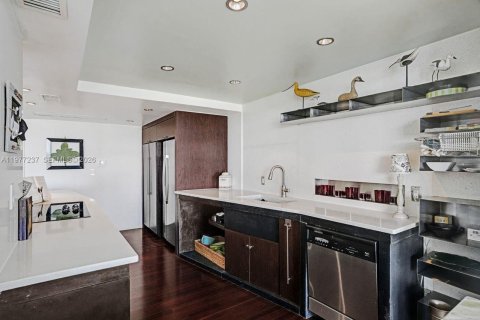 Condominio en venta en Miami Beach, Florida, 2 dormitorios, 180.23 m2 № 2049913 - foto 7