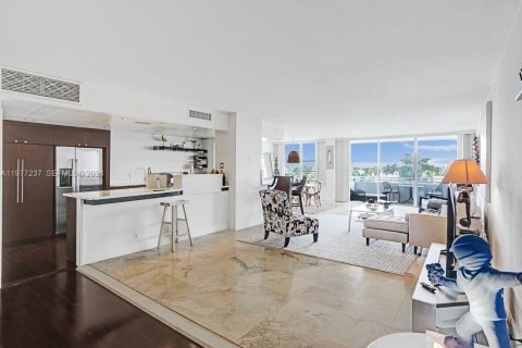 Condominio en venta en Miami Beach, Florida, 2 dormitorios, 180.23 m2 № 2049913 - foto 5